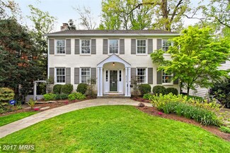 4504 38th St N, Arlington, VA 22207