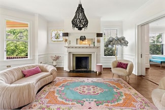 929 Beacon St, Newton Center, MA 02459