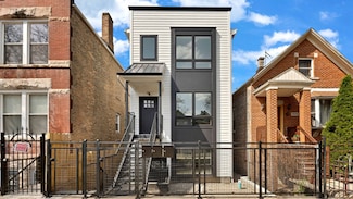 2626 W 21st St Unit 2, Chicago, IL 60608