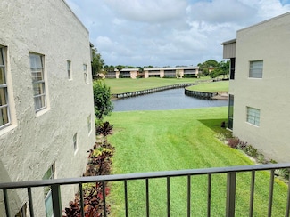 514 Flanders K, Delray Beach, FL 33484