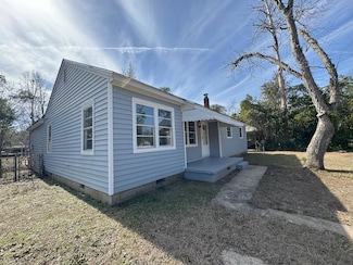 1906 W Whitney Ave, Albany, GA 31707