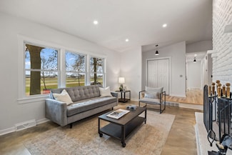 3378 230th St, Winsted, MN 55395