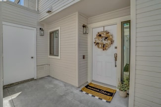 2417 Groveview Ct, San Pablo, CA 94806
