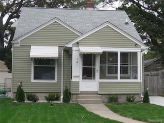 141 Devillen Ave, Royal Oak, MI 48073