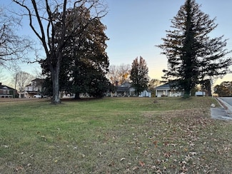 1615 College St, South Boston, VA 24592