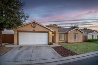 5224 E Harvest Ln, Fresno, CA 93725