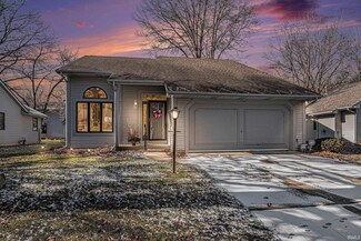 1949 Creekbank Ln, South Bend, IN 46635
