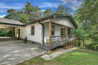 391 Happy Valley Ln, Morganton, GA 30560