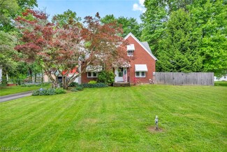 2435 Grafton Rd, Grafton, OH 44044