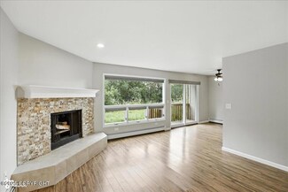 9285 Blackberry St Unit 4, Anchorage, AK 99502