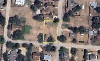 00 Curtis Ave, Devine, TX 78016