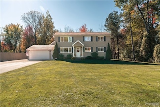 2530 Hall Rd, Lancaster, NY 14086