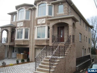 2449 Rossett St Unit B, Fort Lee, NJ 07024