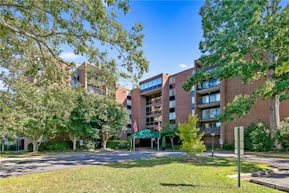 1100 Clarendon St Unit 202, Fayetteville, NC 28305