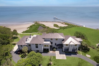 633 Quintana Roo Place, Seabrook, TX 77586