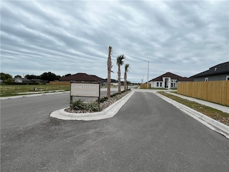 102 Amethyst St, Portland, TX 78374