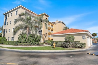 4530 Botanical Place Cir Unit 103, Naples, FL 34112