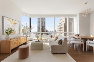 77 Greenwich St Unit 34-B, New York, NY 10006