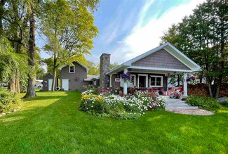 3106 Glenwood Beach Rd, Boyne City, MI 49712