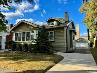 240 Pearson St, Ferndale, MI 48220