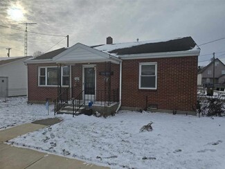 330 S Wall St, Winchester, IN 47394