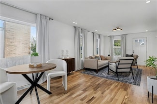 4618 Bell St, Kansas City, MO 64112