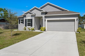 681 Black Horse St SE, Palm Bay, FL 32909
