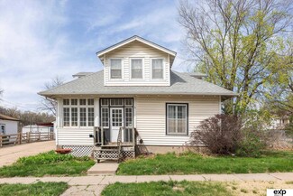 322 N 7th St, Plattsmouth, NE 68048