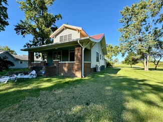 311 N West St, Mansfield, IL 61854