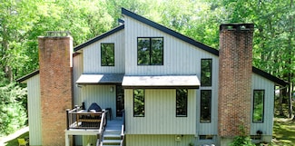 8 Bruce Ln, Avon, CT 06001