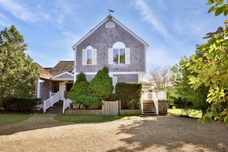 9 Weston Ave, Oak Bluffs, MA 02557
