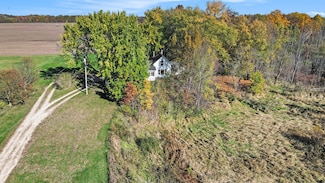 6747 109th Ave, South Haven, MI 49090