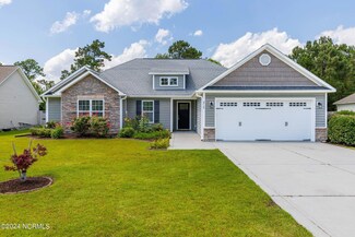 218 Marsh Haven Dr, Sneads Ferry, NC 28460