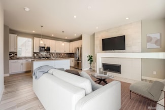 701 E 24th Ave, Denver, CO 80205