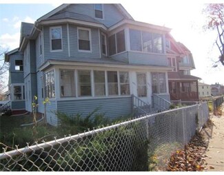 485 Bay St, Springfield, MA 01109