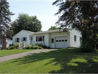 106 Glendale Rd, Amherst, MA 01002