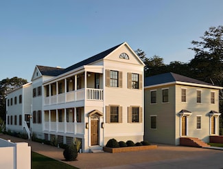 63 Ashley Ave, Charleston, SC 29401