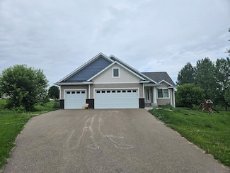 856 162nd St, Hammond, WI 54015