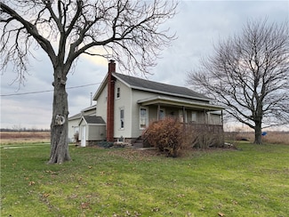 14918 Lakeshore Rd, Kent, NY 14477