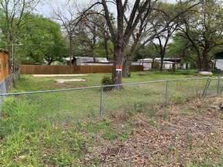 58 Ivanhoe Dr, Sherwood Shores, TX 76245
