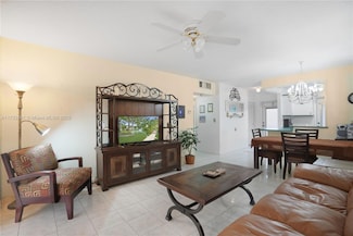 5171 W Oakland Park Blvd Unit 311, Lauderdale Lakes, FL 33313