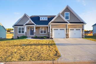 834 Grantwood Cir, Greer, SC 29651