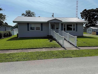 305 S Grove St, Odon, IN 47562