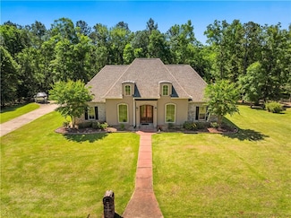 1460 Lake Dr, Woodworth, LA 71485