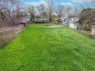 6 South St, Old Saybrook, CT 06475