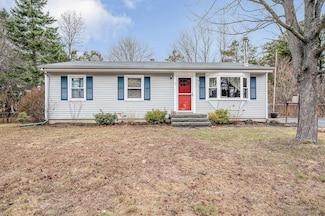 2 Guy St, Somersworth, NH 03878