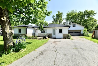 9325 N Friendship Dr, Taylorsville, IN 47280