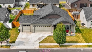 1344 E Egeland Dr, Moses Lake, WA 98837