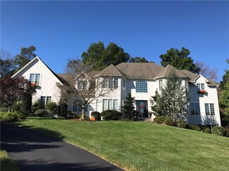5699 Covered Bridge Cir, Orefield, PA 18069