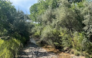 7 Camino Juandell, Cundiyo, NM 87522